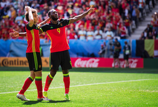 Belgiens Romelu Lukaku (th) gör 3-0 och jublar med Axel