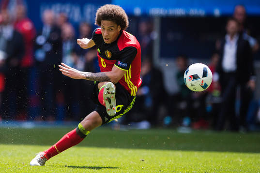 Belgiens Axel Witsel fotbollsmatchen mellan Belgien och