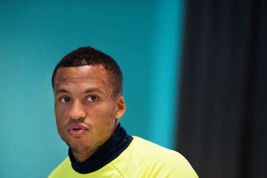 Martin Olsson på Sveriges fotbollslandslags pressträff