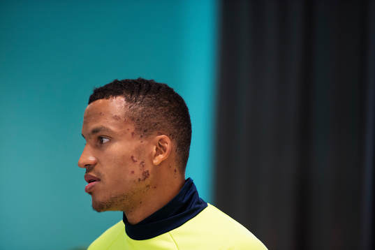 Martin Olsson på Sveriges fotbollslandslags pressträff