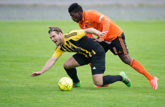 IFK Hässleholms Pontus Björnsson i matchen i division 2