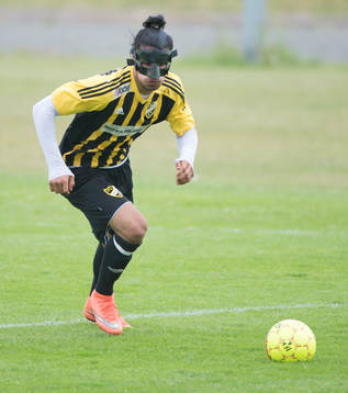 IFK Hässleholms Ameer Naseer i matchen i division 2 mellan