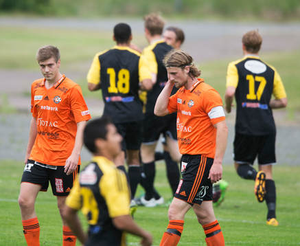 IFK Hässleholms Kojo Annor gör 1-0 i matchen i division 2