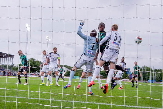 Varbergs Nsima Peter