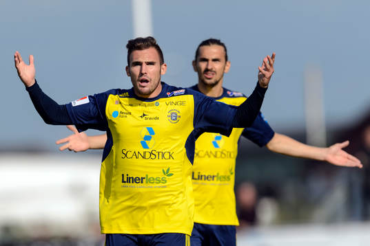Ängelholms Ryan Finley ser förvånad ut när ett mål