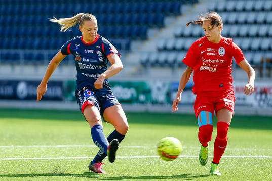 Linköpings Fridolina Rolfö gör 1-0