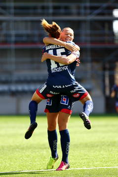 Linköpings Jessica Samuelsson jublar med målgörare