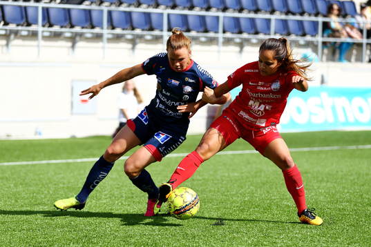 Linköpings Jessica Samuelsson och Eskilstunas Malin Diaz