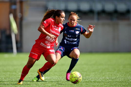 Eskilstunas Malin Diaz och Linköpings Jessica Samuelsson