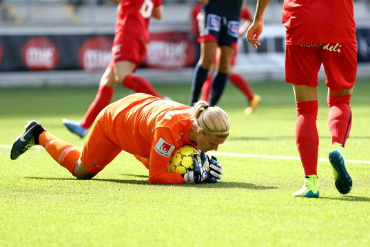 Eskilstunas målvakt Emelie Lundberg