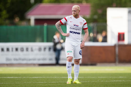 Assyriskas Ken Fagerberg ser besviken ut
