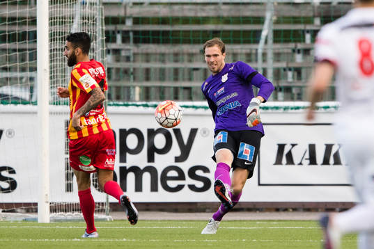 Assyriskas målvakt Robin Malmkvist