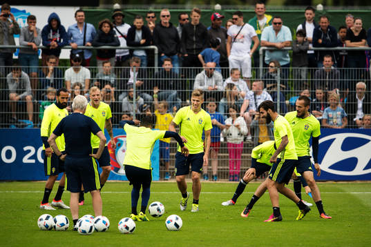 Erkan Zengin, John Guidetti, Pontus Wernbloom, Jimmy Durmaz