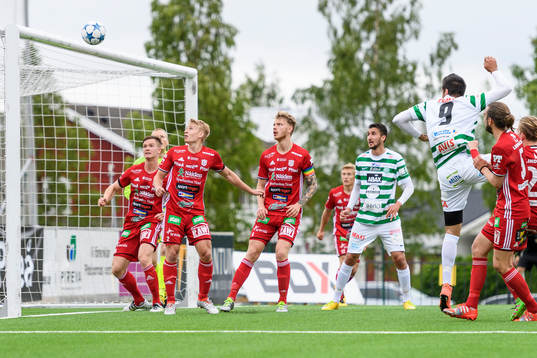 Västerås Allan Kosik Sulaiman nickar i ribban