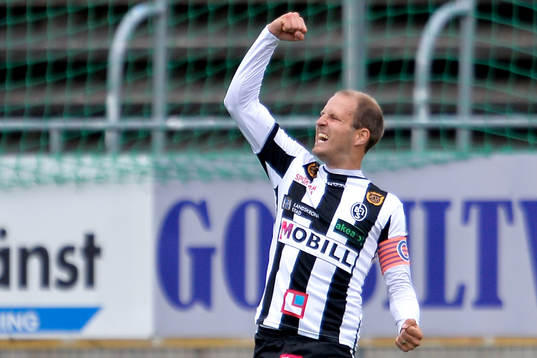 Landskronas Mikael Dahlgren jublar