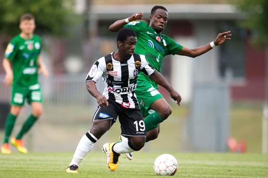 Landskronas Thierry Zahui och Prespas Kwame Adom Frimpong