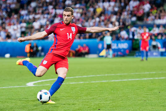 Englands Jordan Henderson i fotbollsmatchen mellan