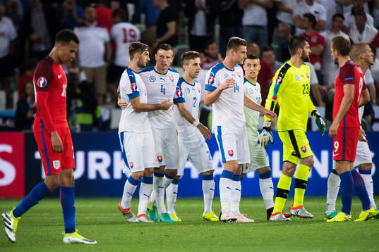 Slovakiens spelare jublar