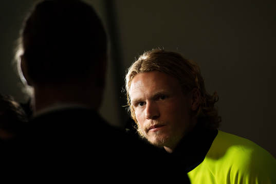 Oscar Hiljemark i mixed zone