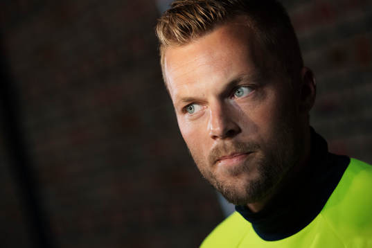 Sebastian Larsson i mixed zone