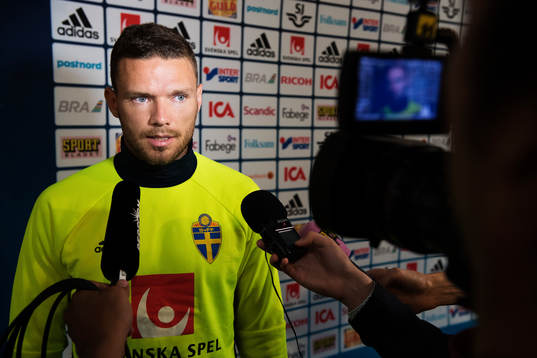 Marcus Berg i mixed zone