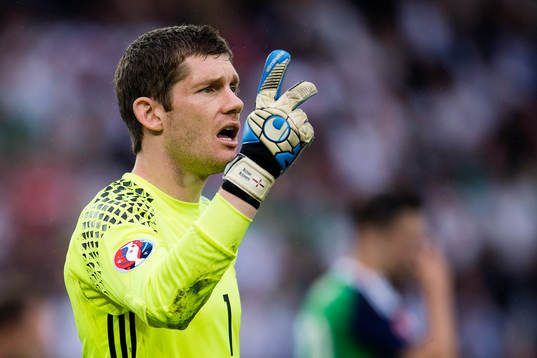 Nordirlands målvakt Michael McGovern i fotbollsmatchen