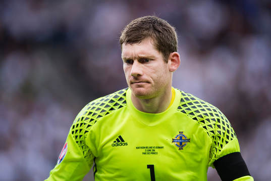 Nordirlands målvakt Michael McGovern  i fotbollsmatchen