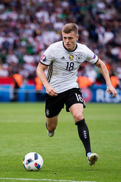 Tysklands Toni Kroos i fotbollsmatchen mellan Nordirland