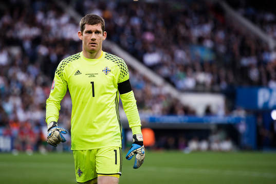 Nordirlands målvakt Michael McGovern  i fotbollsmatchen