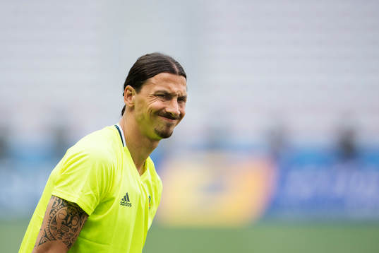 Zlatan Ibrahimovic på Sveriges fotbollslandslags träning