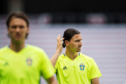 Zlatan Ibrahimovic på Sveriges fotbollslandslags träning