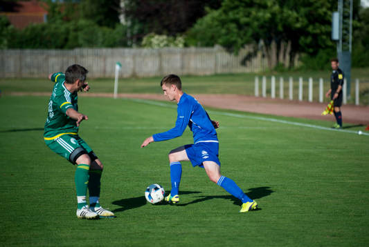Bjärnums Simon Reinholdsson i matchen i division 5 mellan