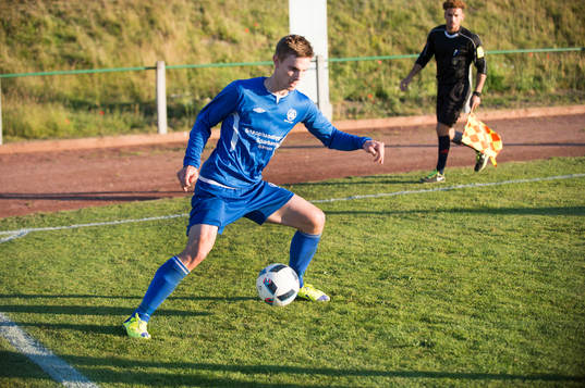 Bjärnums Simon Reinholdsson i matchen i division 5 mellan