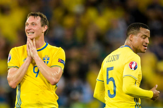 Sveriges Kim Källström och Martin Olsson deppar i