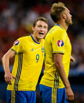 Sveriges Kim Källström och Andreas Granqvist i
