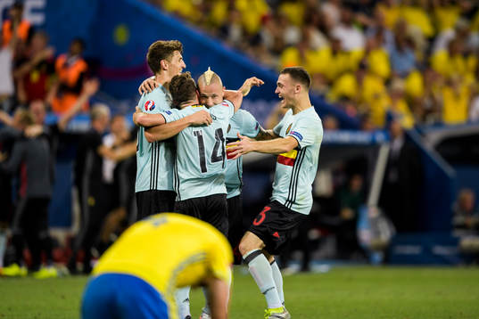 Belgiens spelare jublar