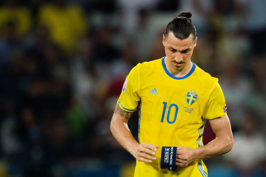 Sveriges Zlatan Ibrahimovic deppar
