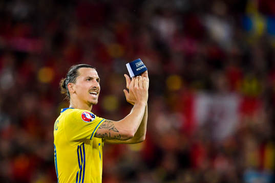 Bläddra bland fler bilder av Fotbolls-EM 2016, dag 13, Sverige - Belgien