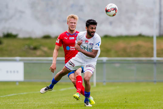 Helsingborgs Andreas Landgren och Vålerengas  Ghayas Zahid