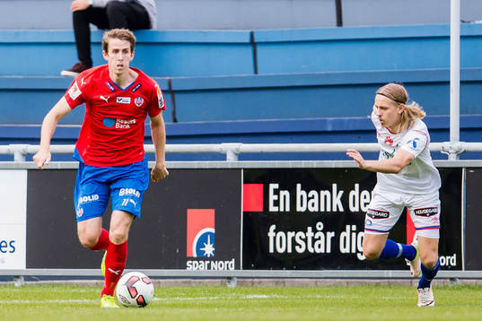 Helsingborgs Adam Eriksson och Vålerengas  Elias Omarsson