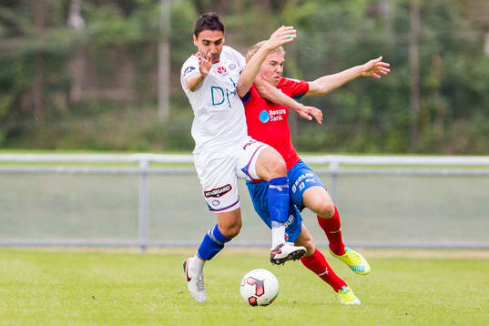 Vålerengas Mohammed Abdellaoue och Helsingborgs Lowe