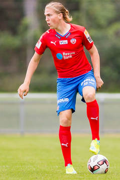 Helsingborgs Lowe Ohlander med bollen