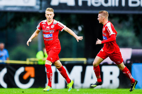 Värnamos Pär Cederqvist jublar