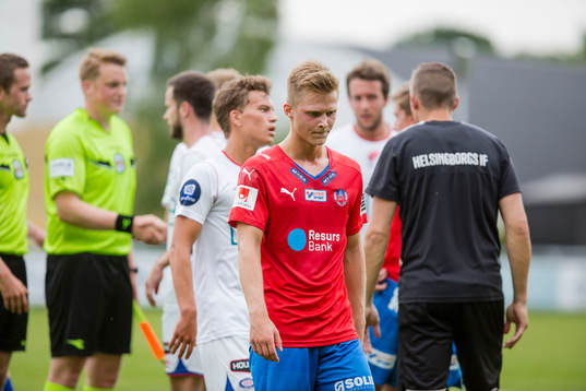 Helsingborgs Niklas Svensson  deppar