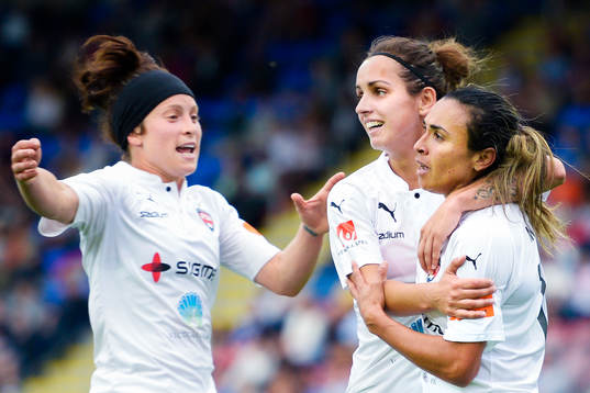 Bläddra bland fler bilder av Fotboll, Damallsvenskan, Eskilstuna - Rosengård