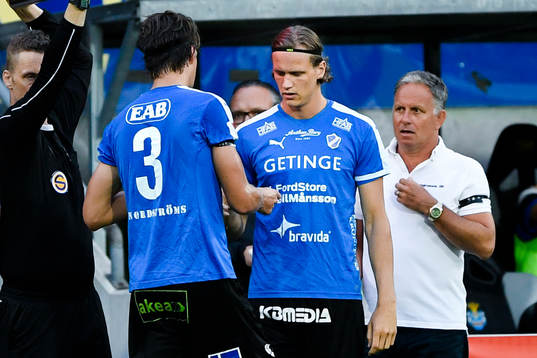 Halmstads Fredrik Liverstam tvingas byta