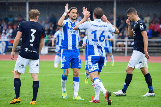 IFK Göteborgs Tom Pettersson och Mikael Boman jublar