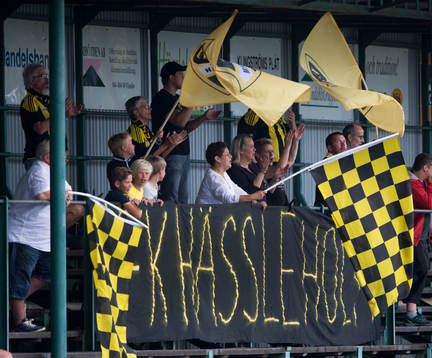 IFK Hässleholms supporterklack i matchen i division 2