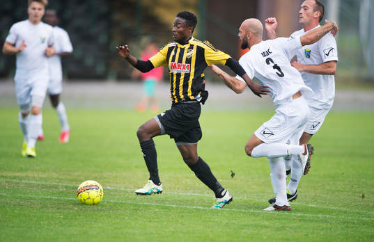 IFK Hässleholms Kojo Annor i matchen i division 2 mellan