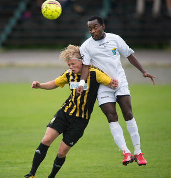 IFK Hässleholms Philip Bengtsson i matchen i division 2